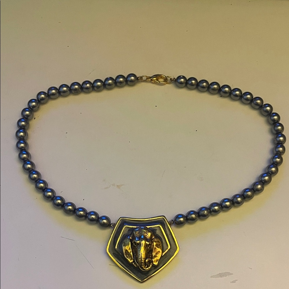 Elegant Gold and Blue Beaded Necklace - Picture 2 of 6
